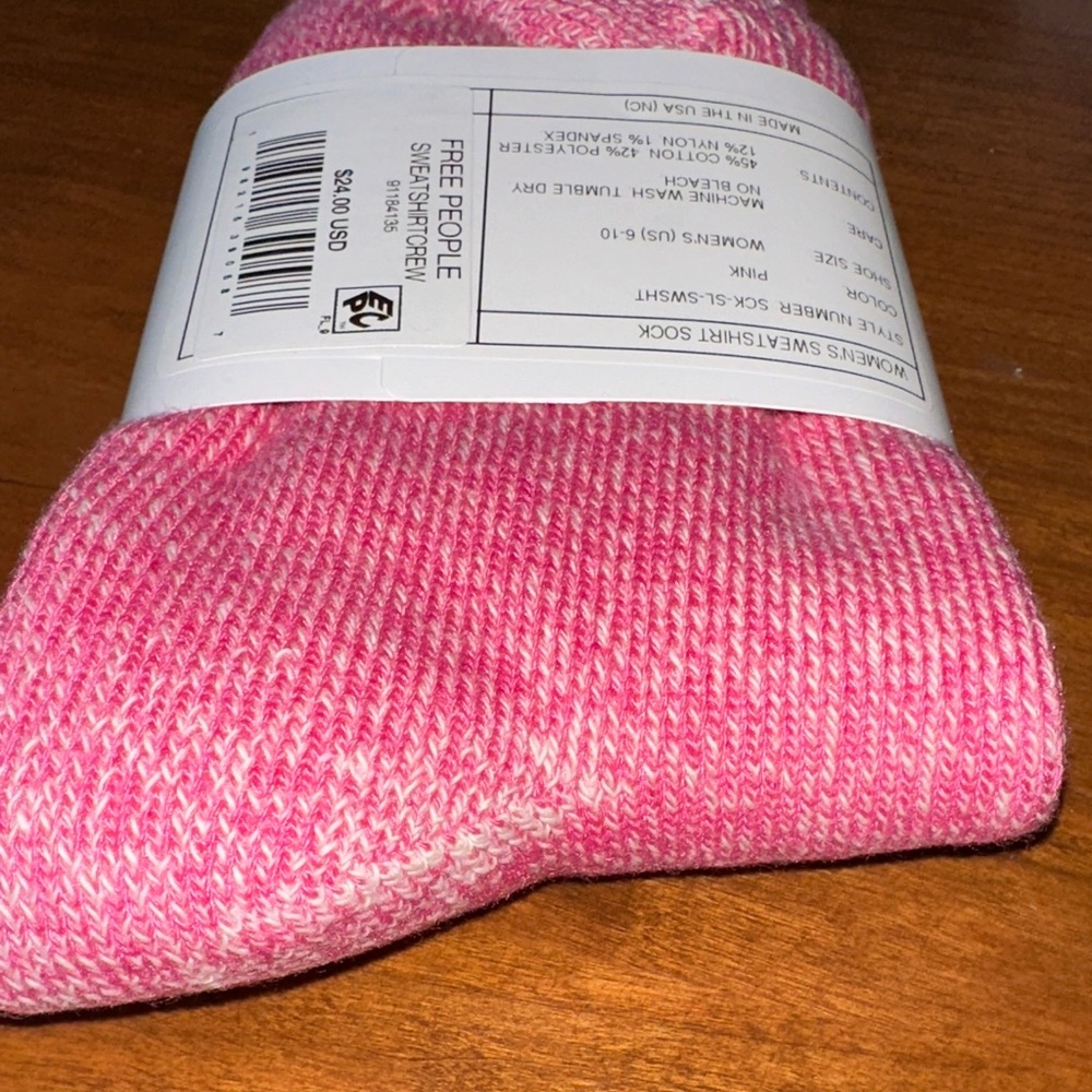 Free People American Trench Rose Sweatshirt Crew Socks NWT - Picture 8 of 9